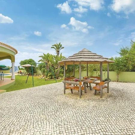 Villa Carvoeiro Sleeps 8 Air Con Wifi